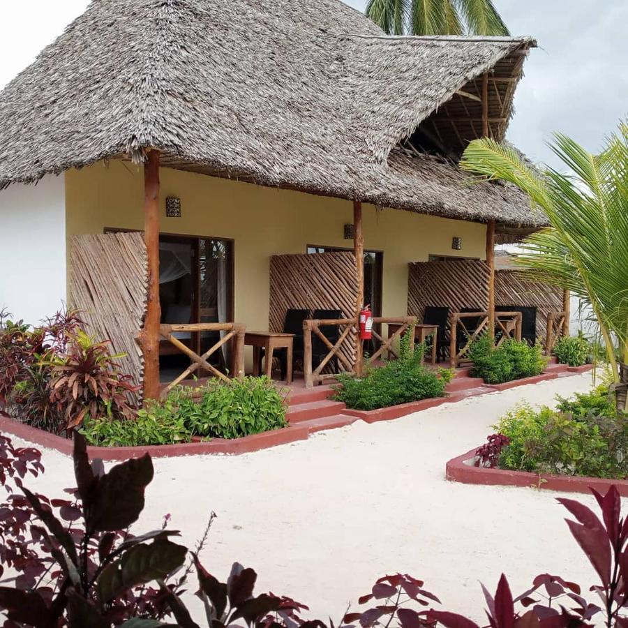 Weavers Lodge Pongwe Exterior foto
